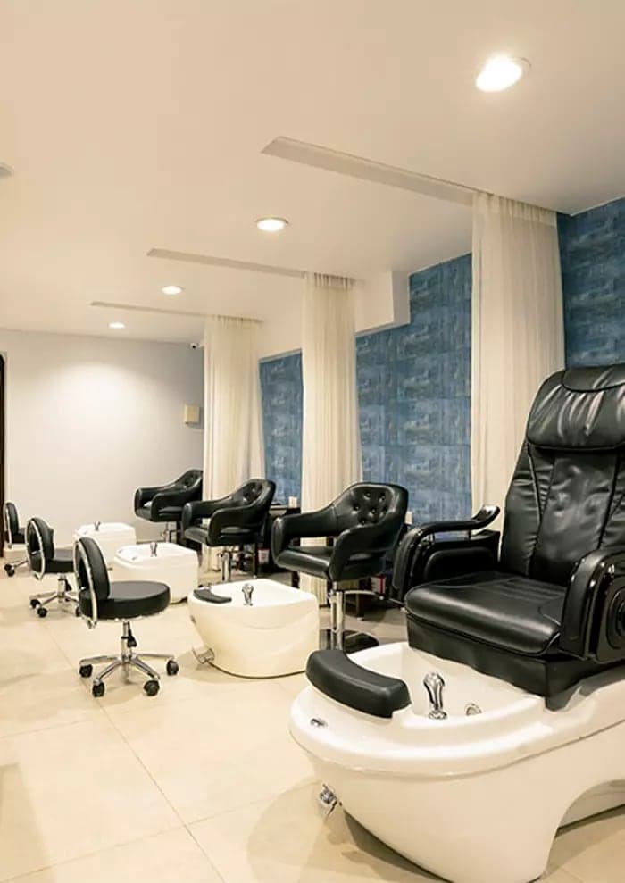 A & A Salon & Spa
