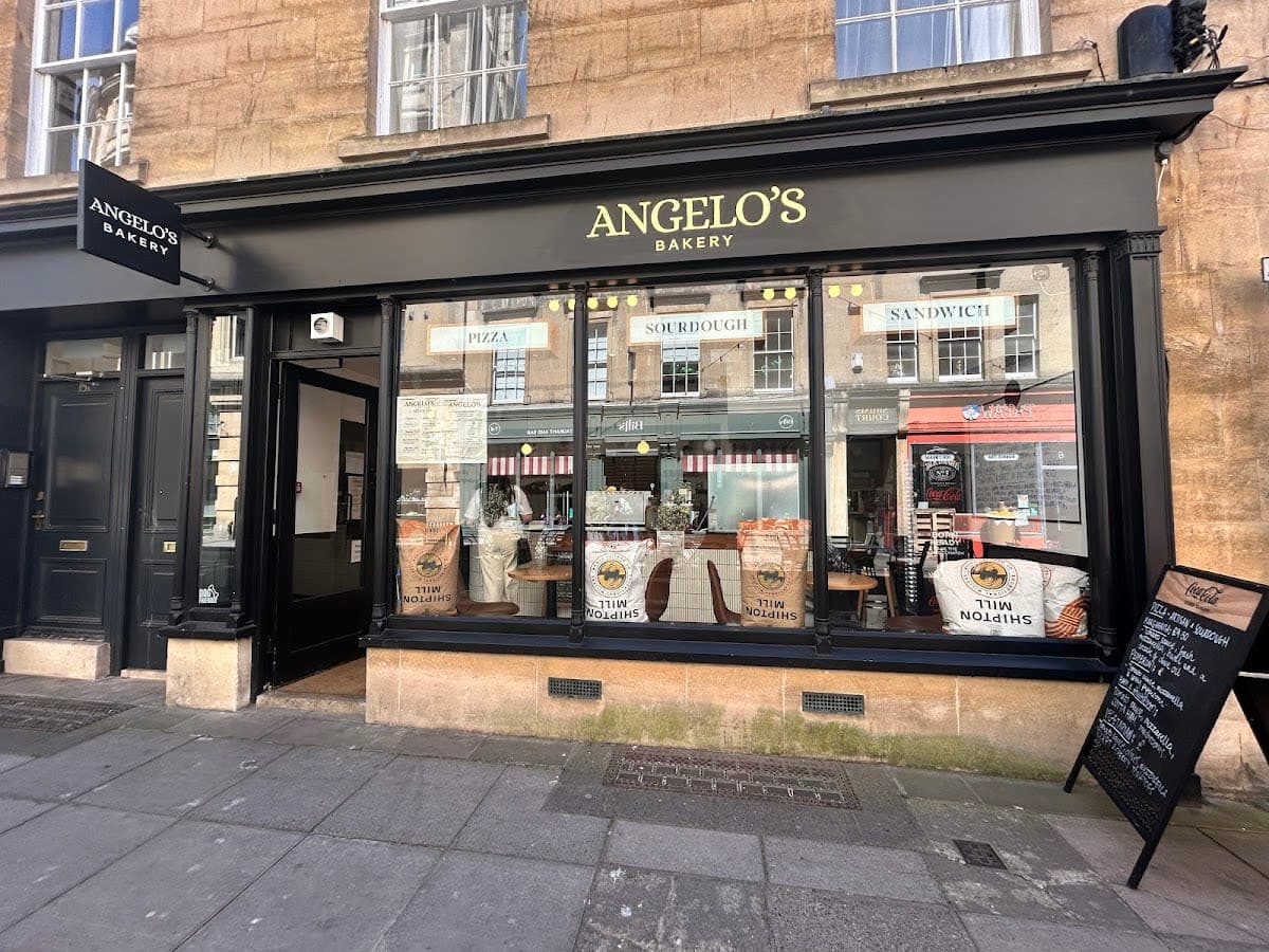 Angelo’s Bakery