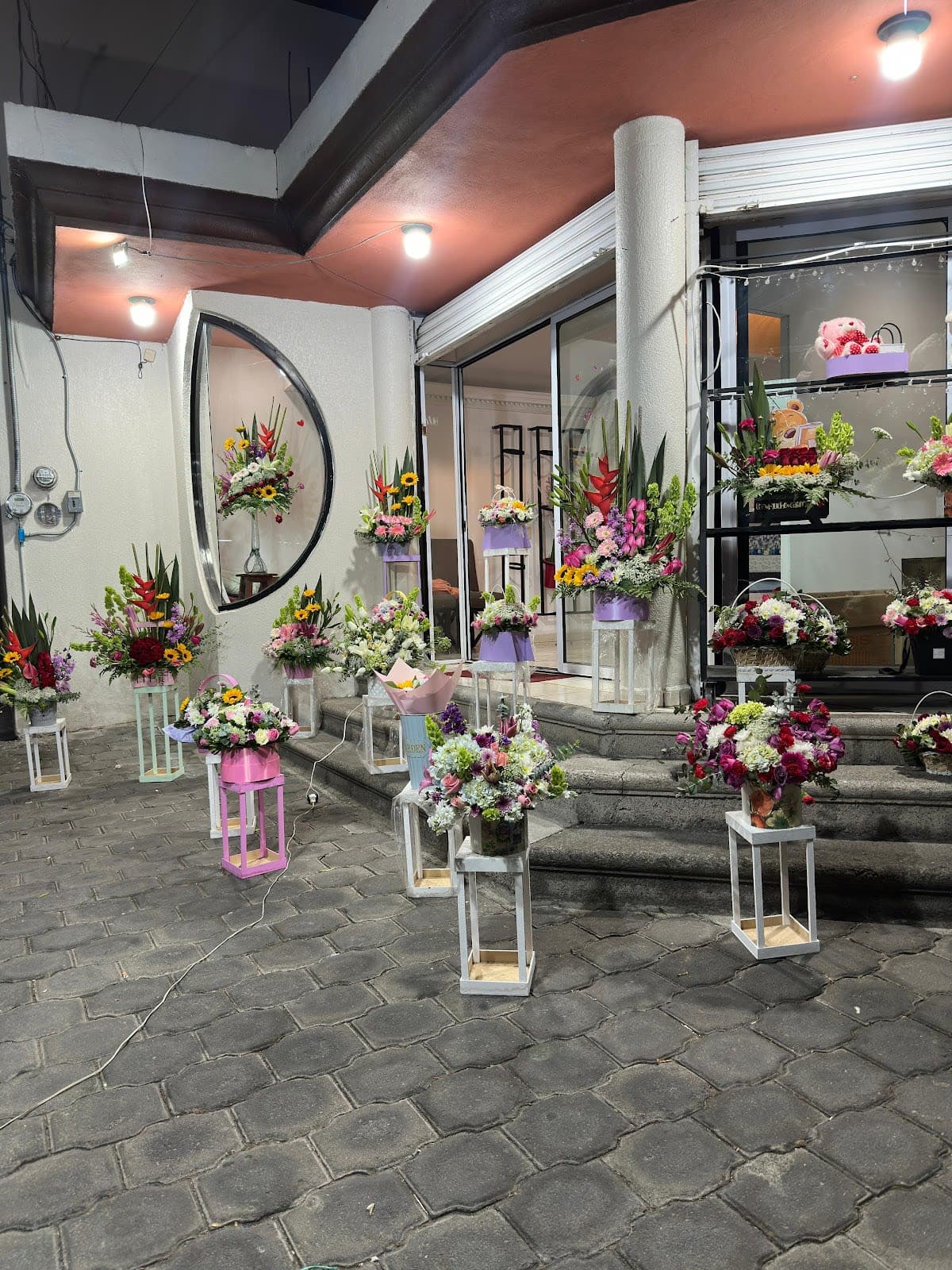 Aura Studio Floral