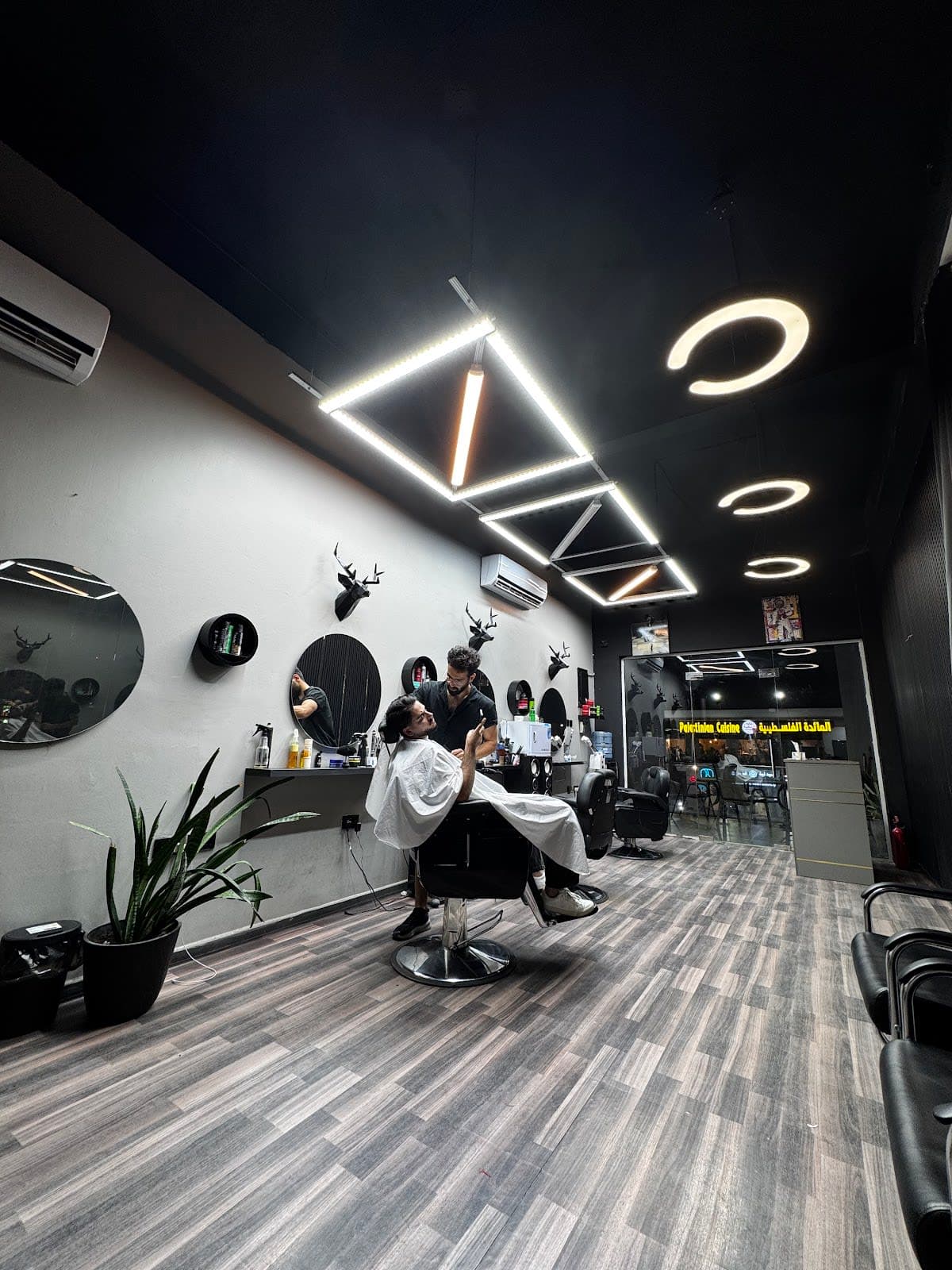 barbershop Amir