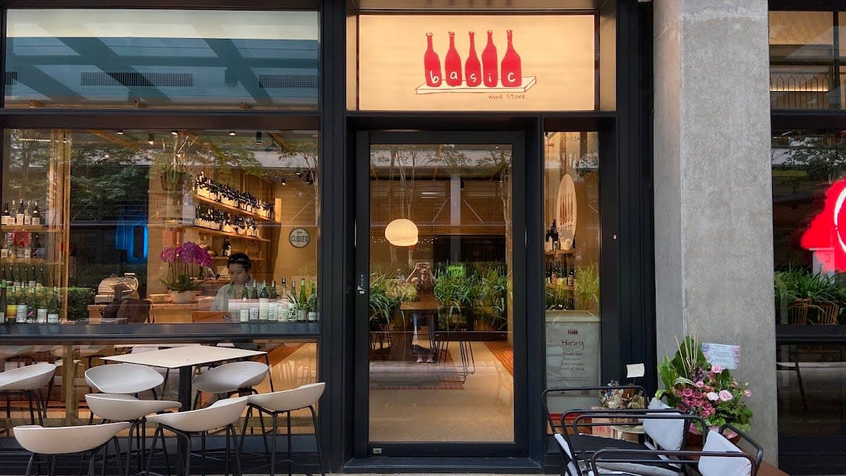 Basic Wine Store
