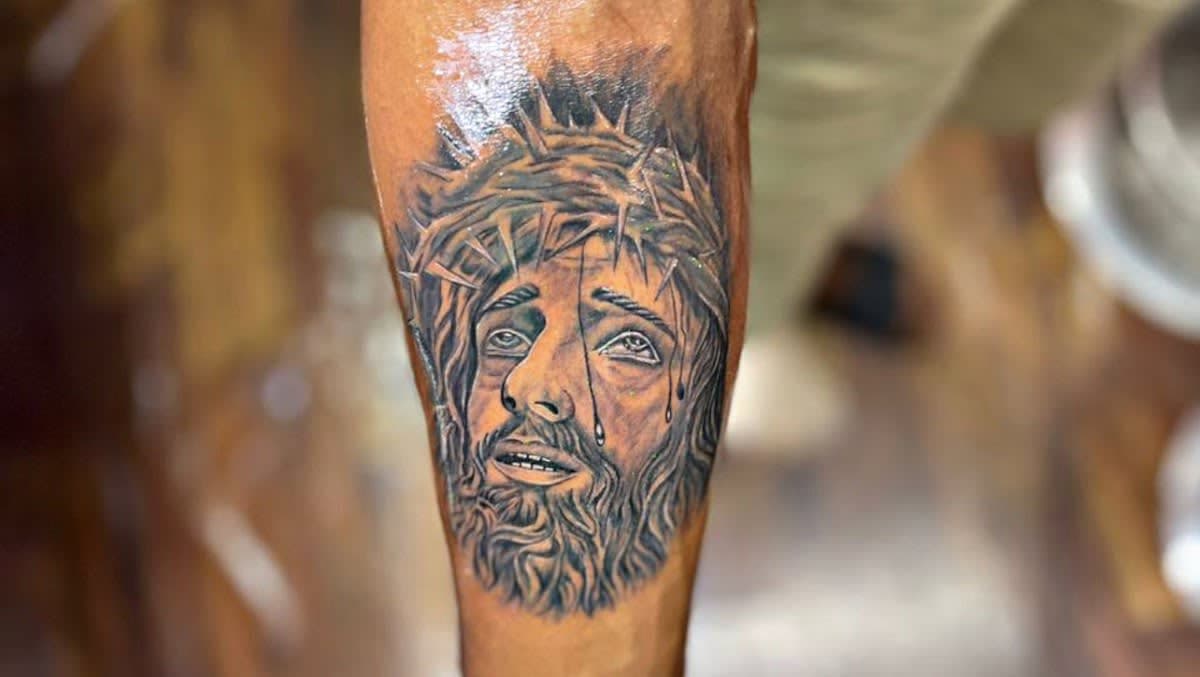 BIZZYASKI TATTOO
