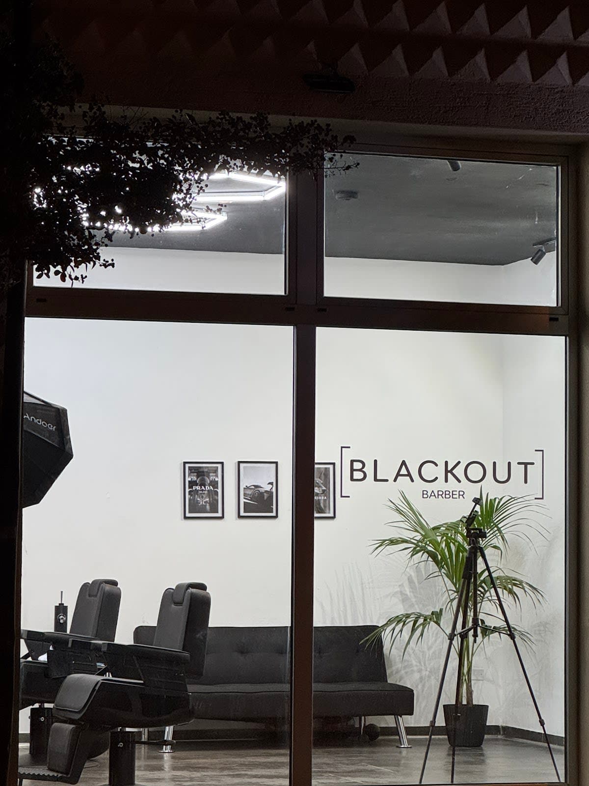 BLACKOUT barber shop