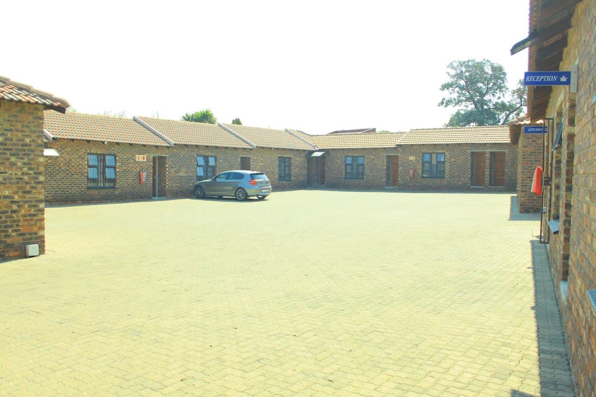 Blue Moon Guest House - Evander