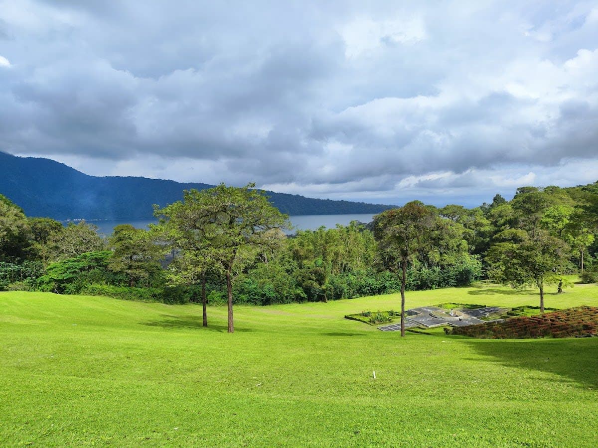 Botanical garden lake view