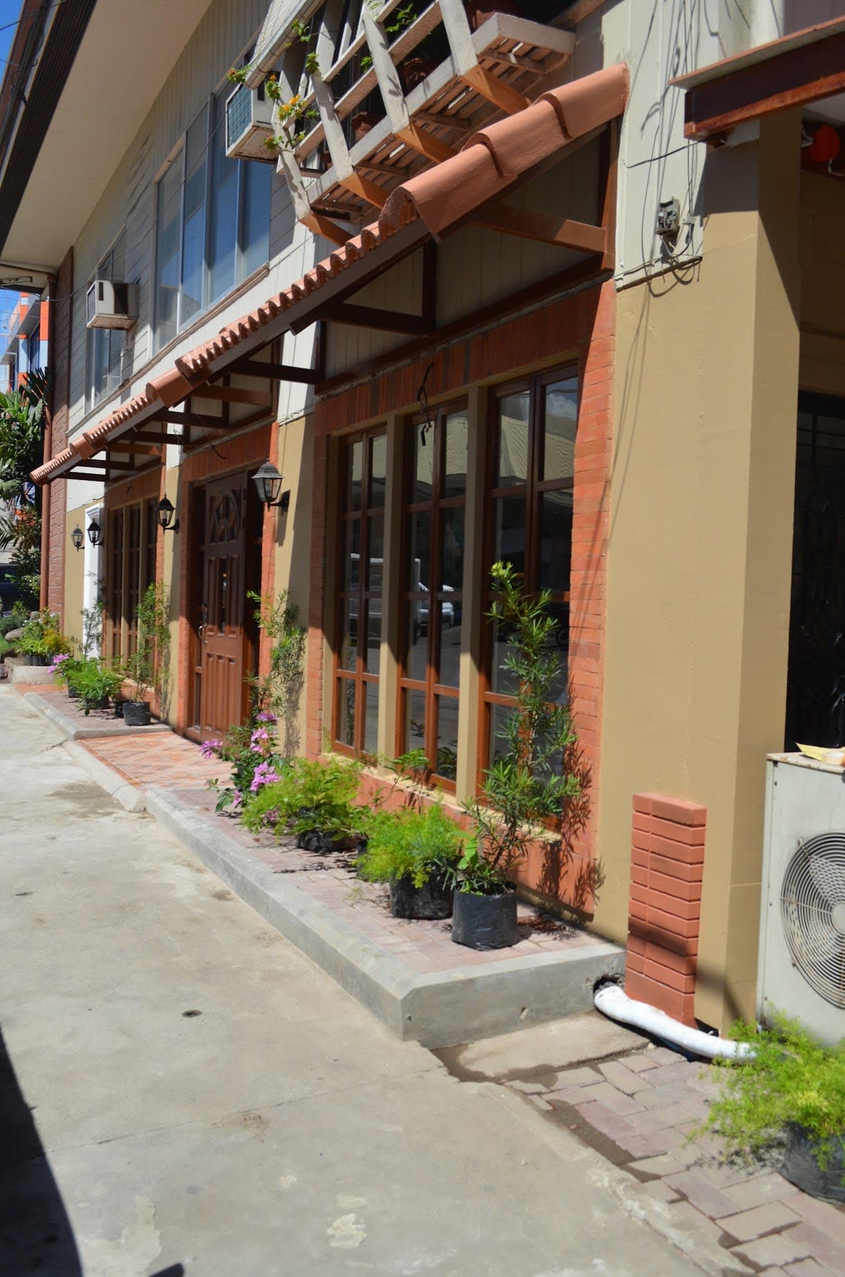 Cafe Mamia