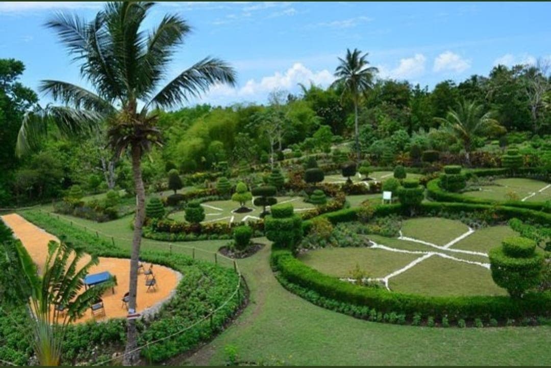 Cayes Botanical Garden