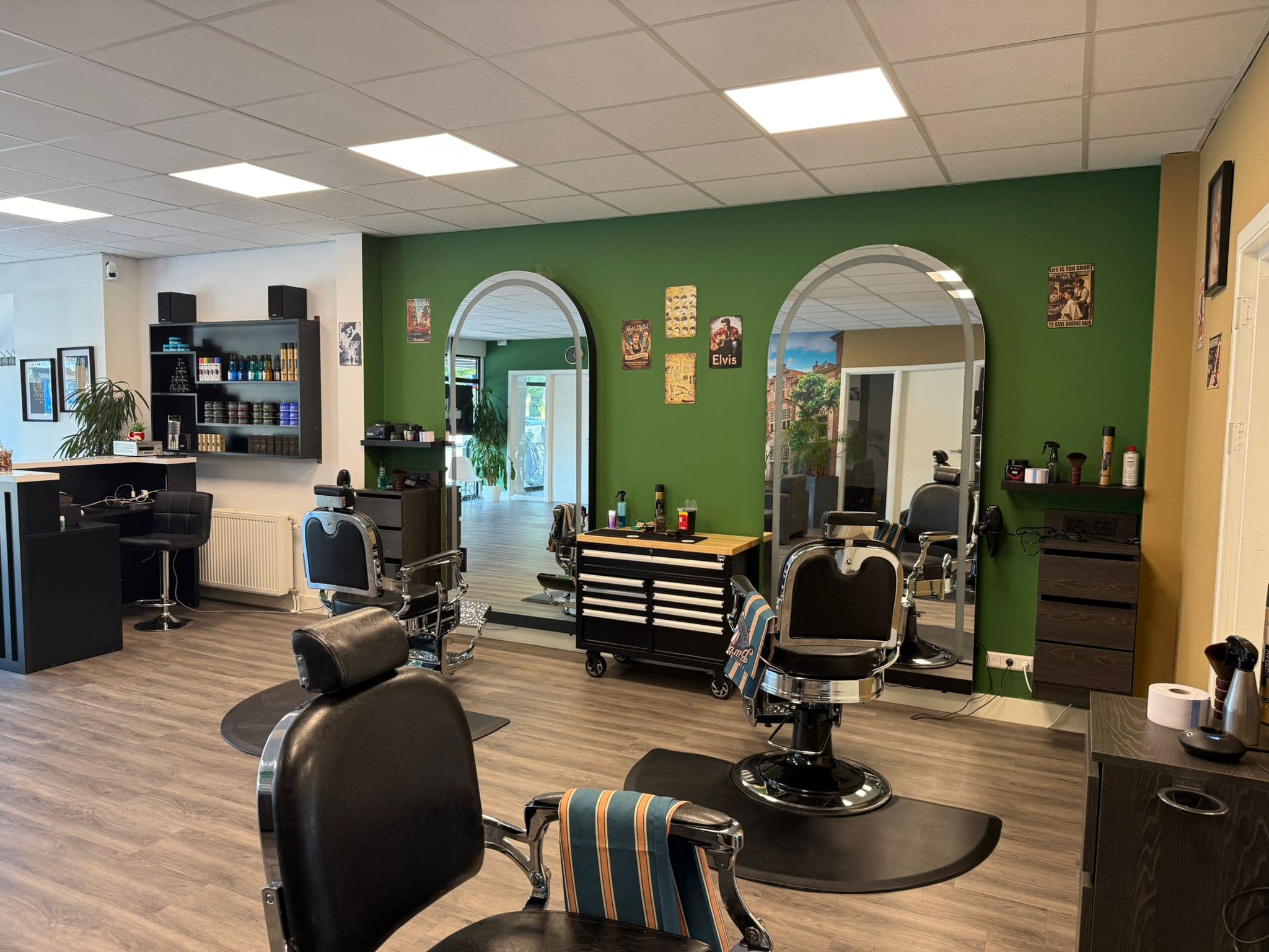 Cyrus Barbershop