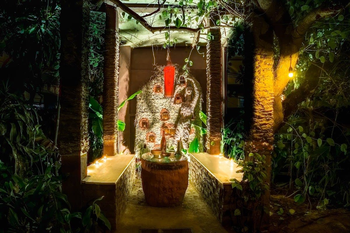 Dao Anh Khanh Tree House