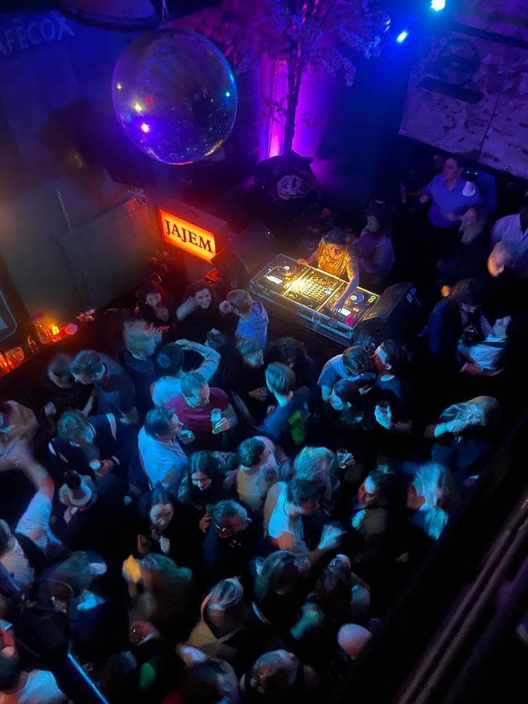 DJ Je Moeder