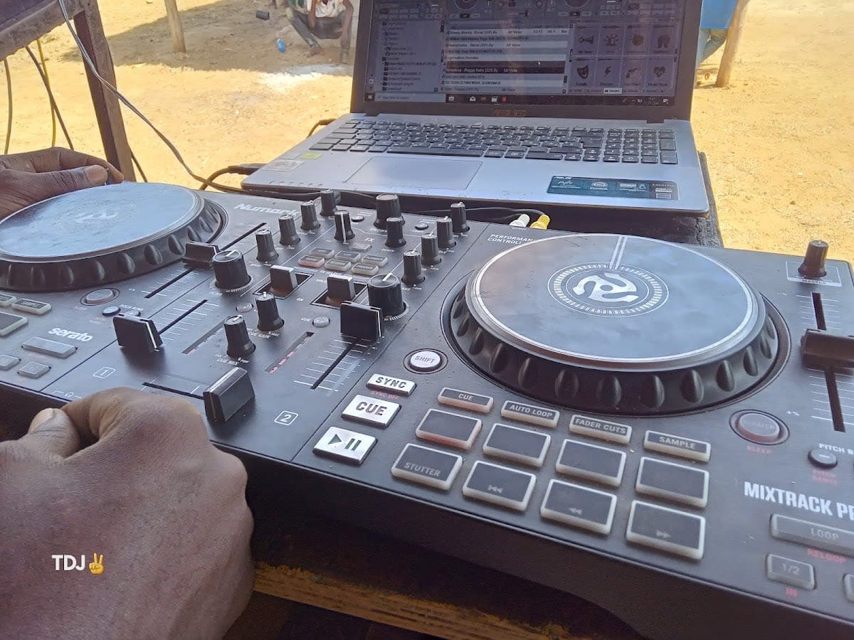 Dj madala 254