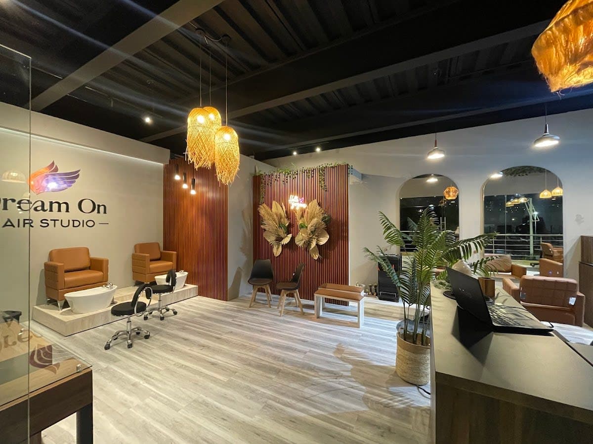 Dream On Hair Studio
