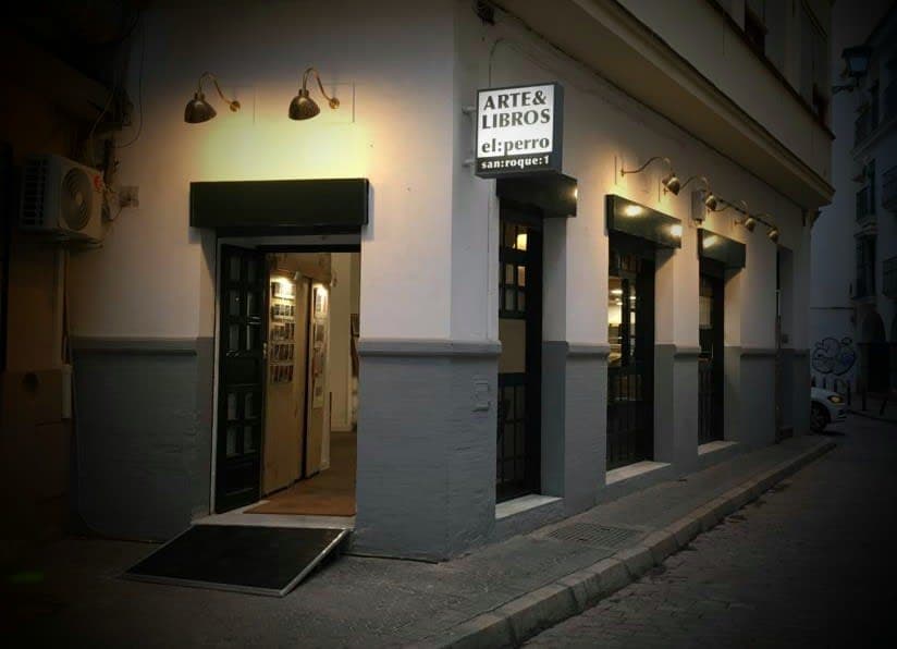 El Perro, Arte & Libros