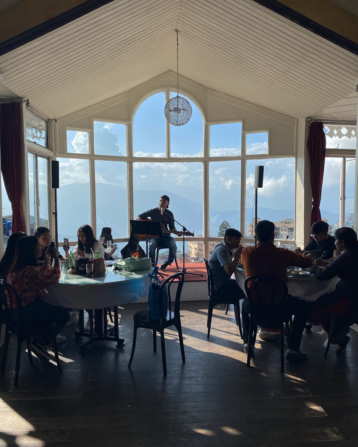 Glenary's— Bakery, Resturant & Pub
