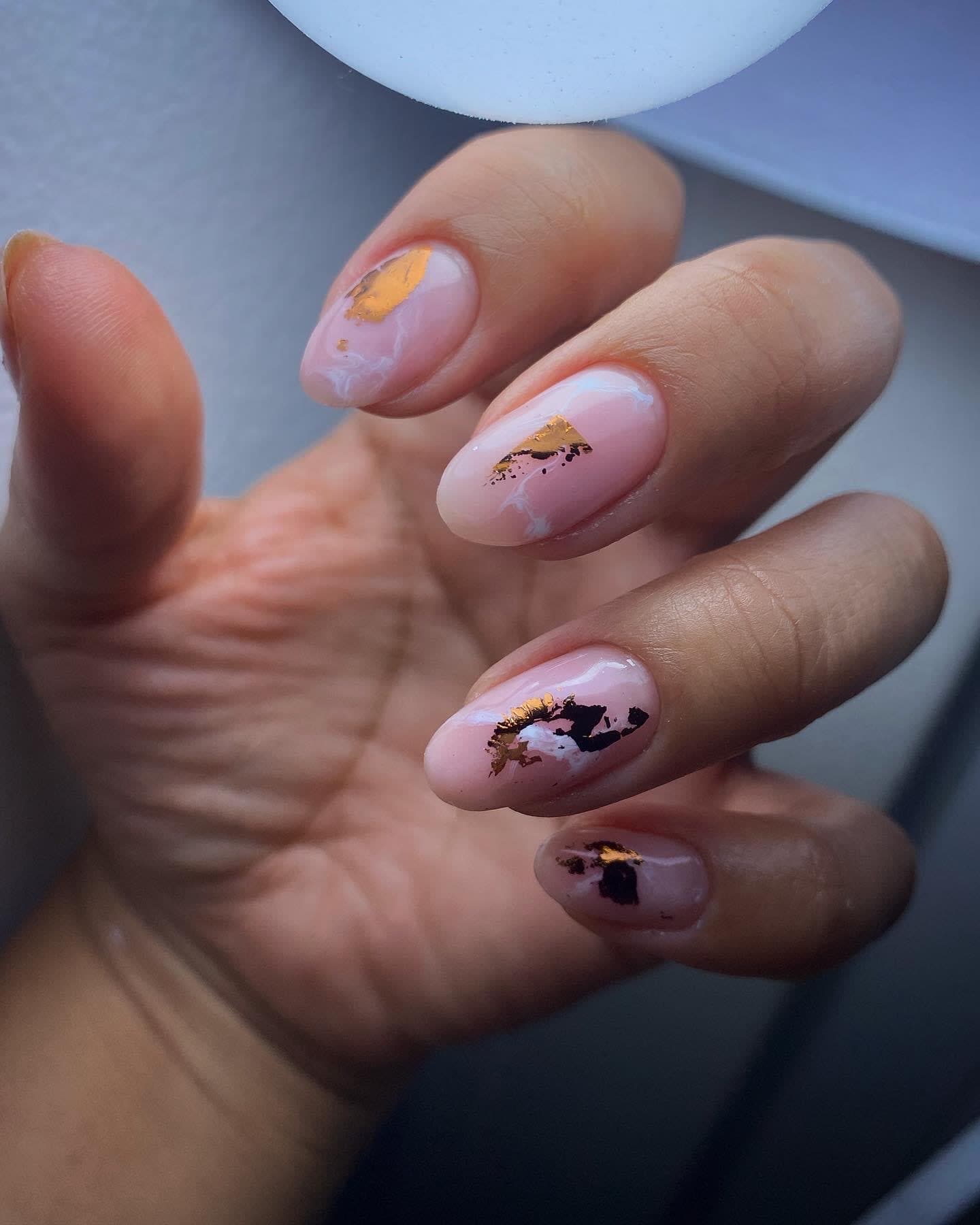 Gliz NailSalon