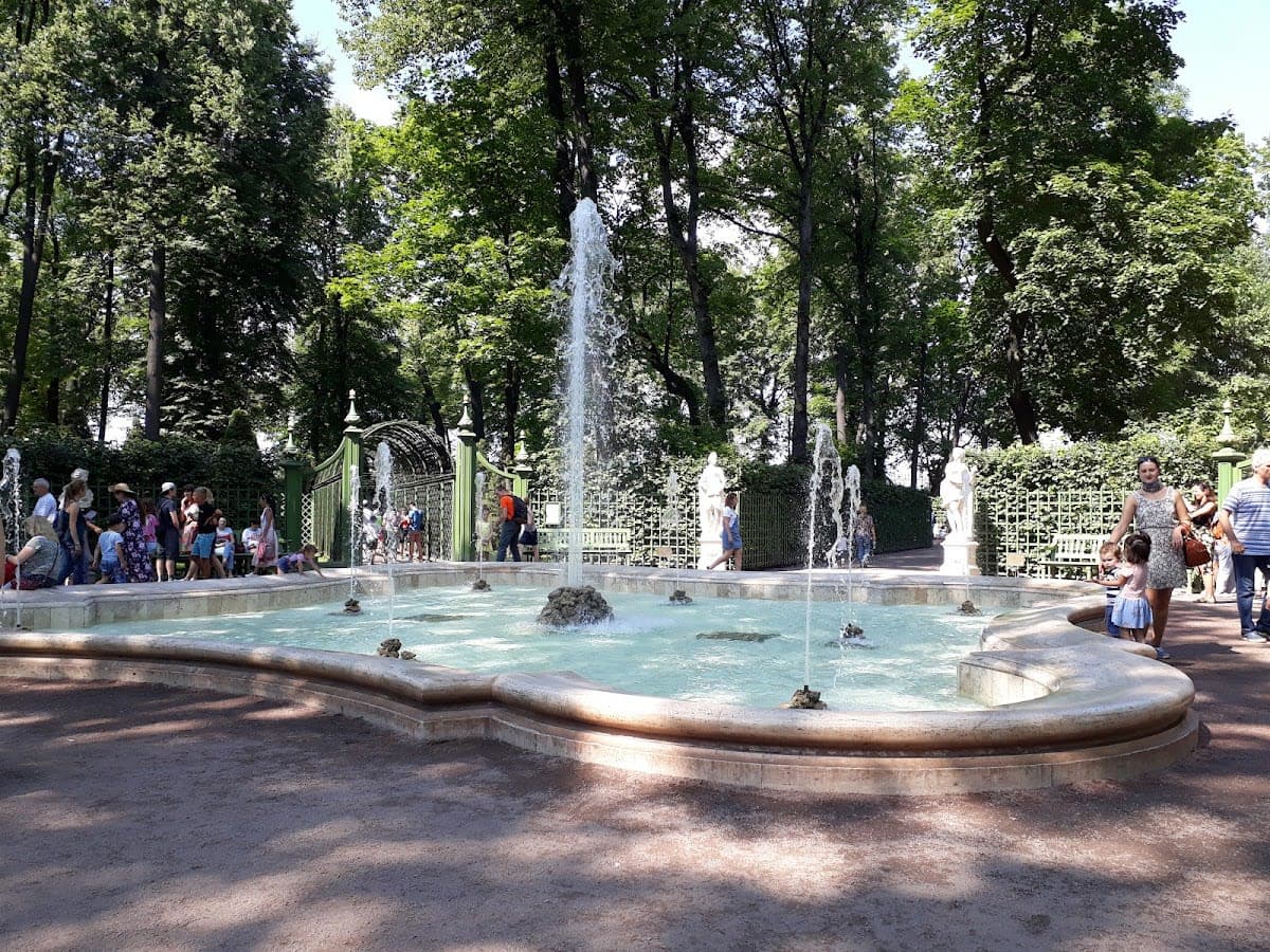 Gostinitsa Imperiya Park