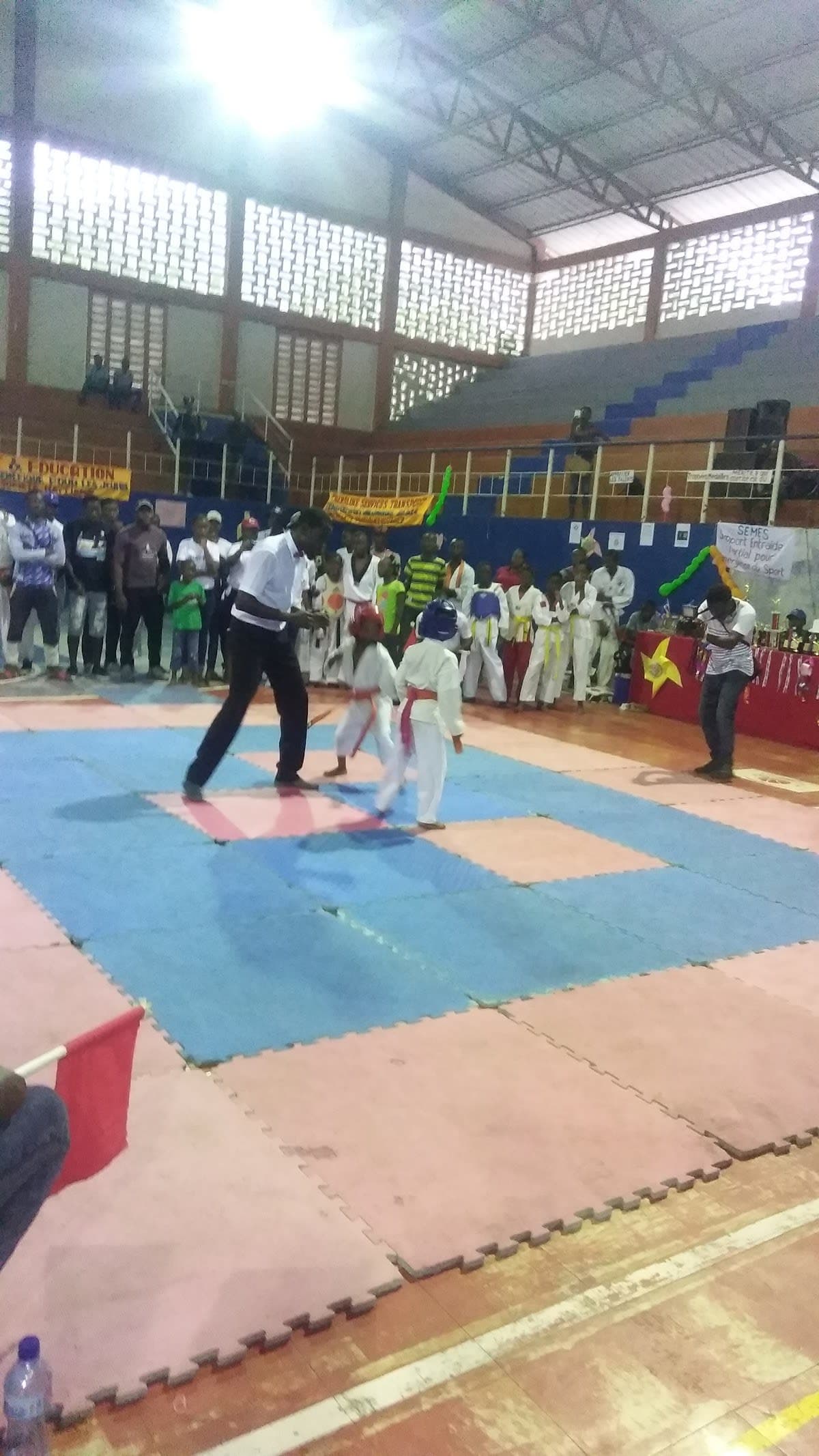 Gymnasium Champs De Mars