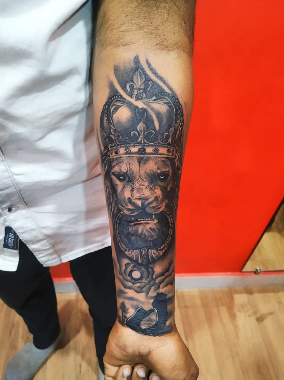H2O tattoo studio