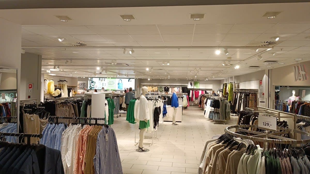 H&M
