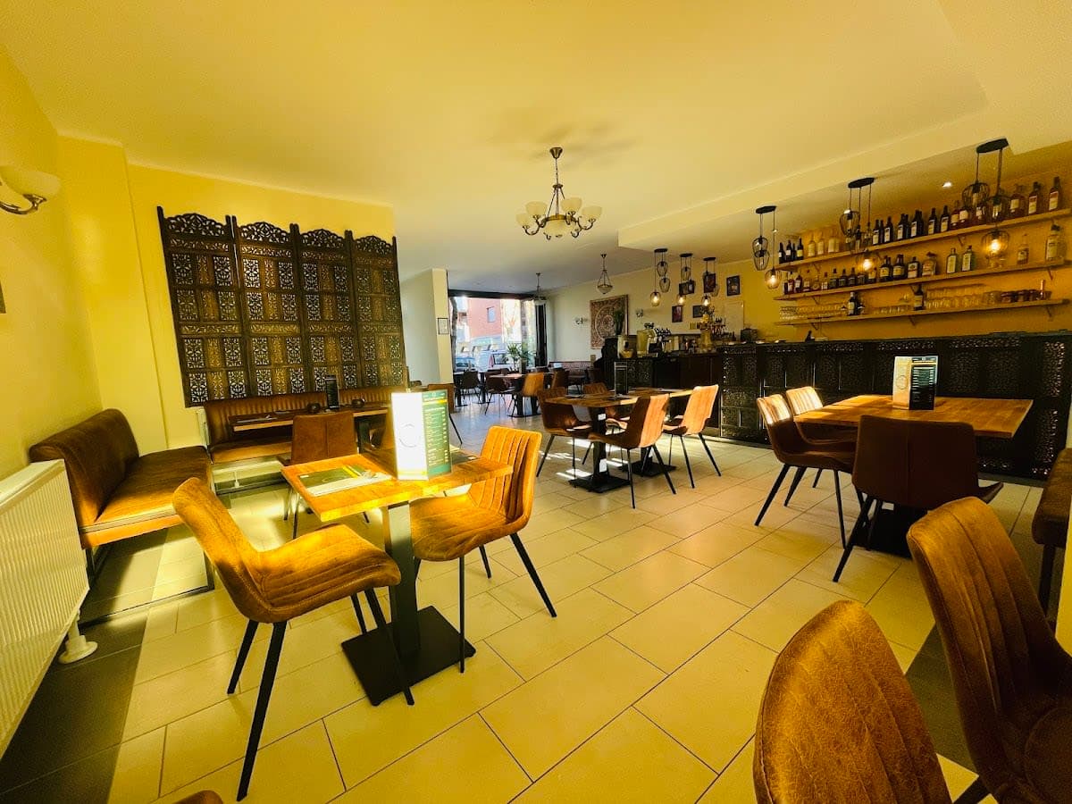 Holi - Indian Restaurant & Cocktail Bar