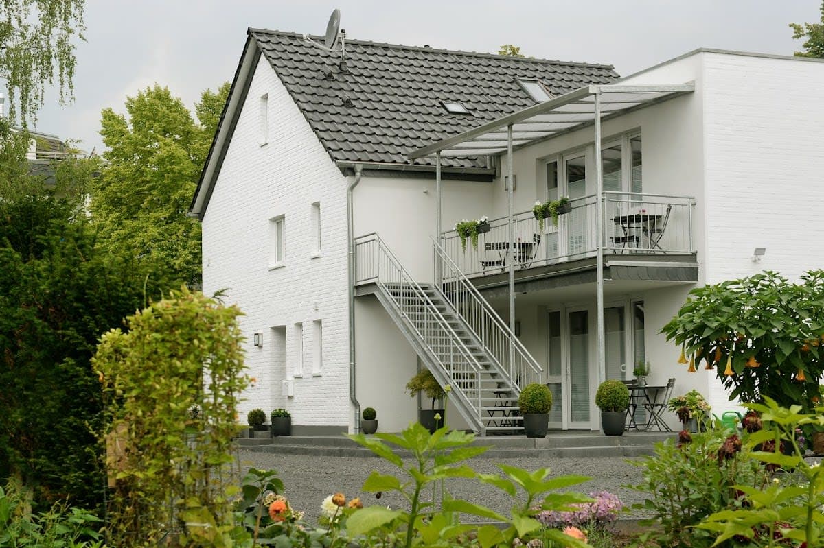 HOMEFY | Gasthaus Düsseldorf - Meerbusch