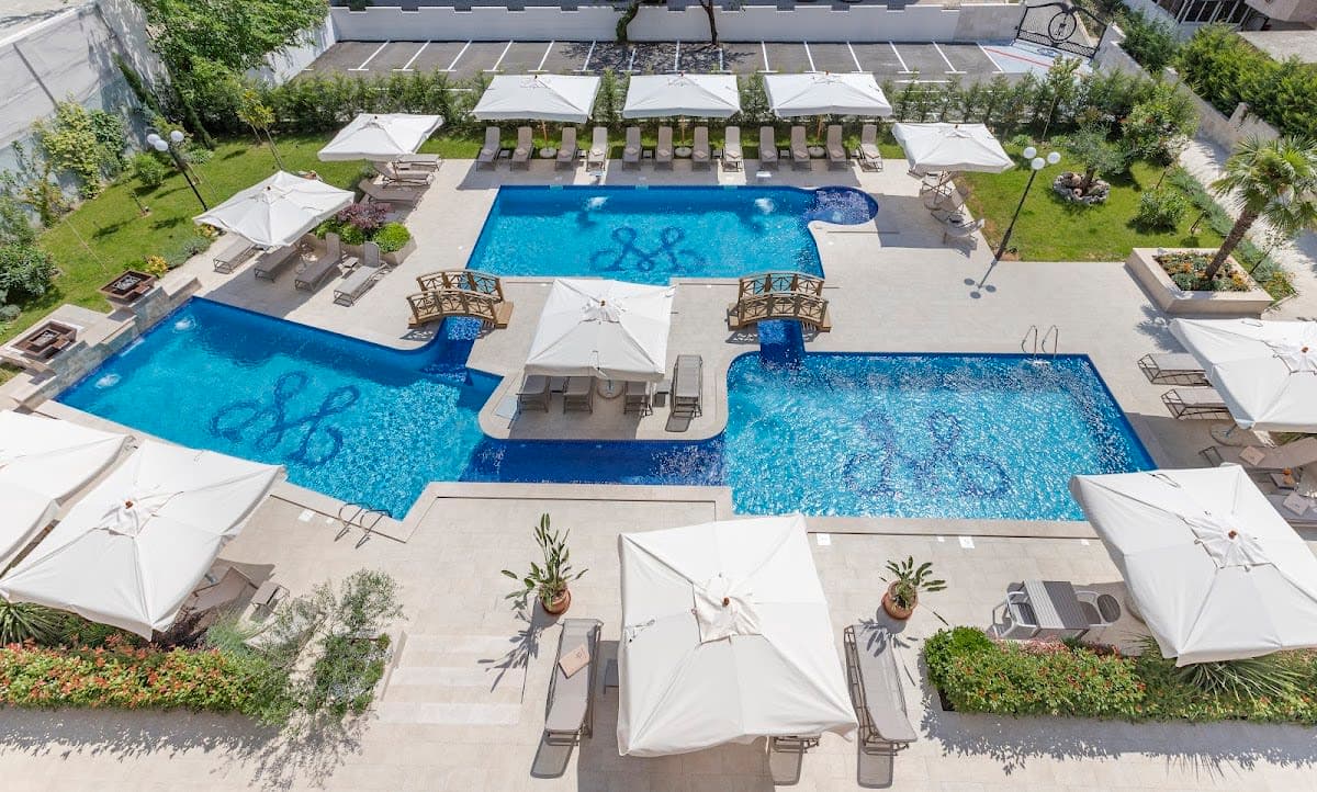 Hotel Momentum