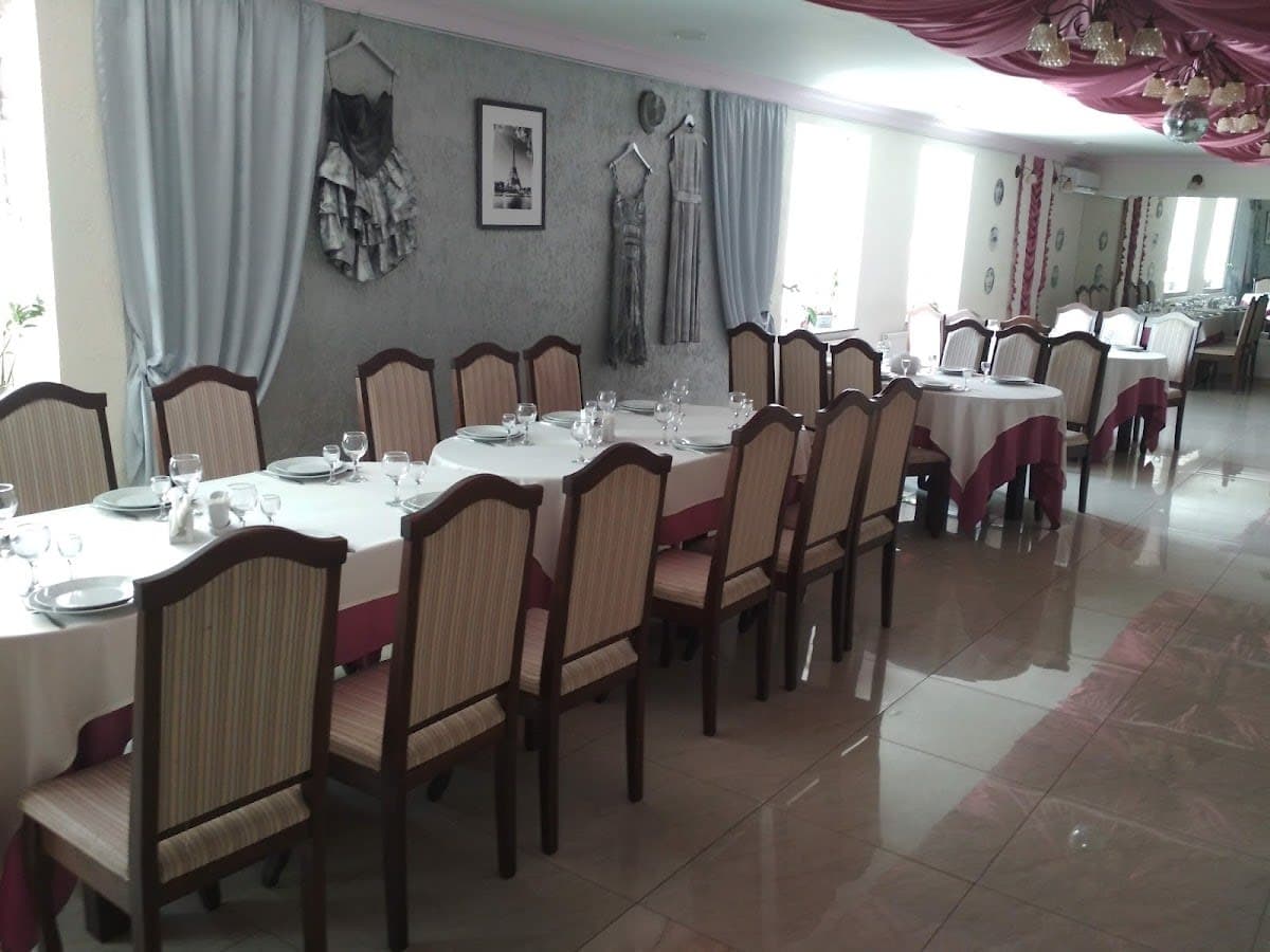 Hotel-Restaurant Complex "Paradise"