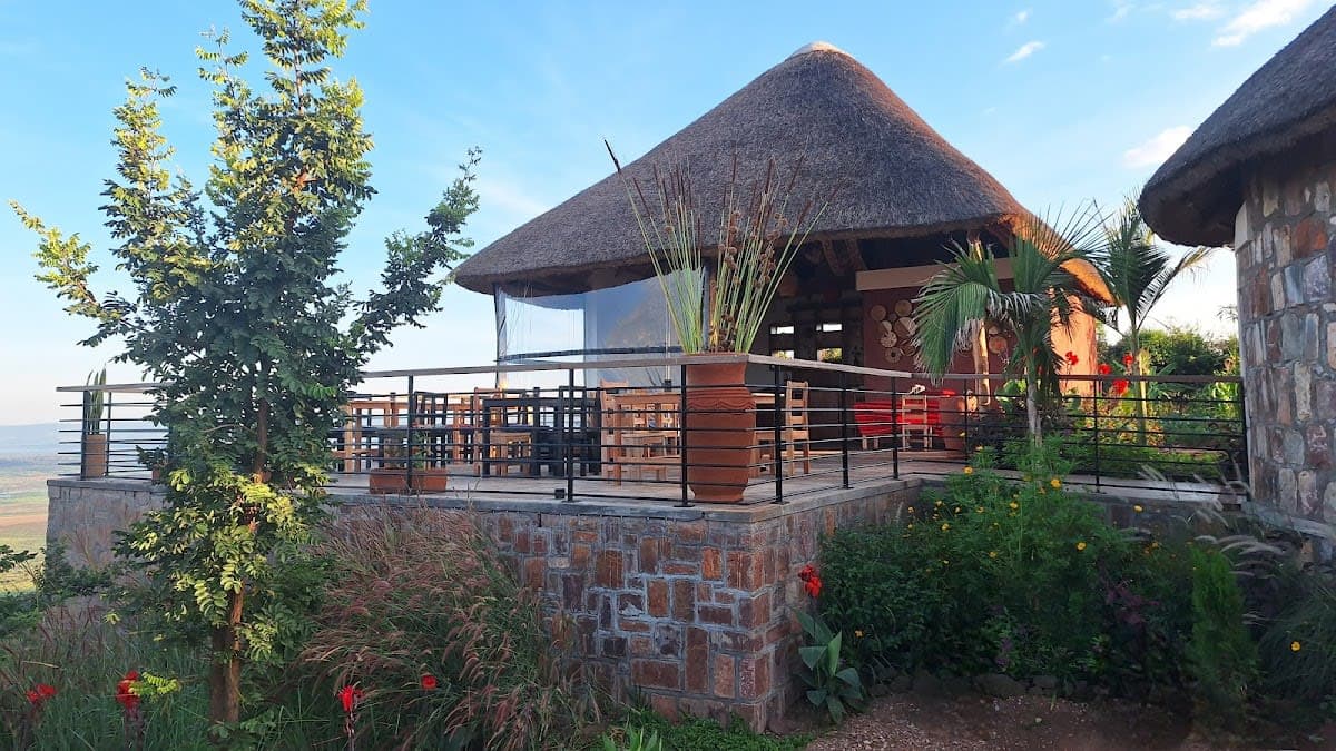 Ihema Lodges
