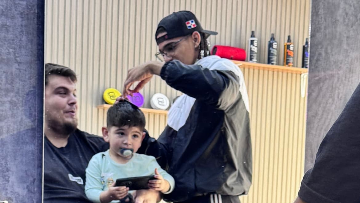 J Alex Barbershop