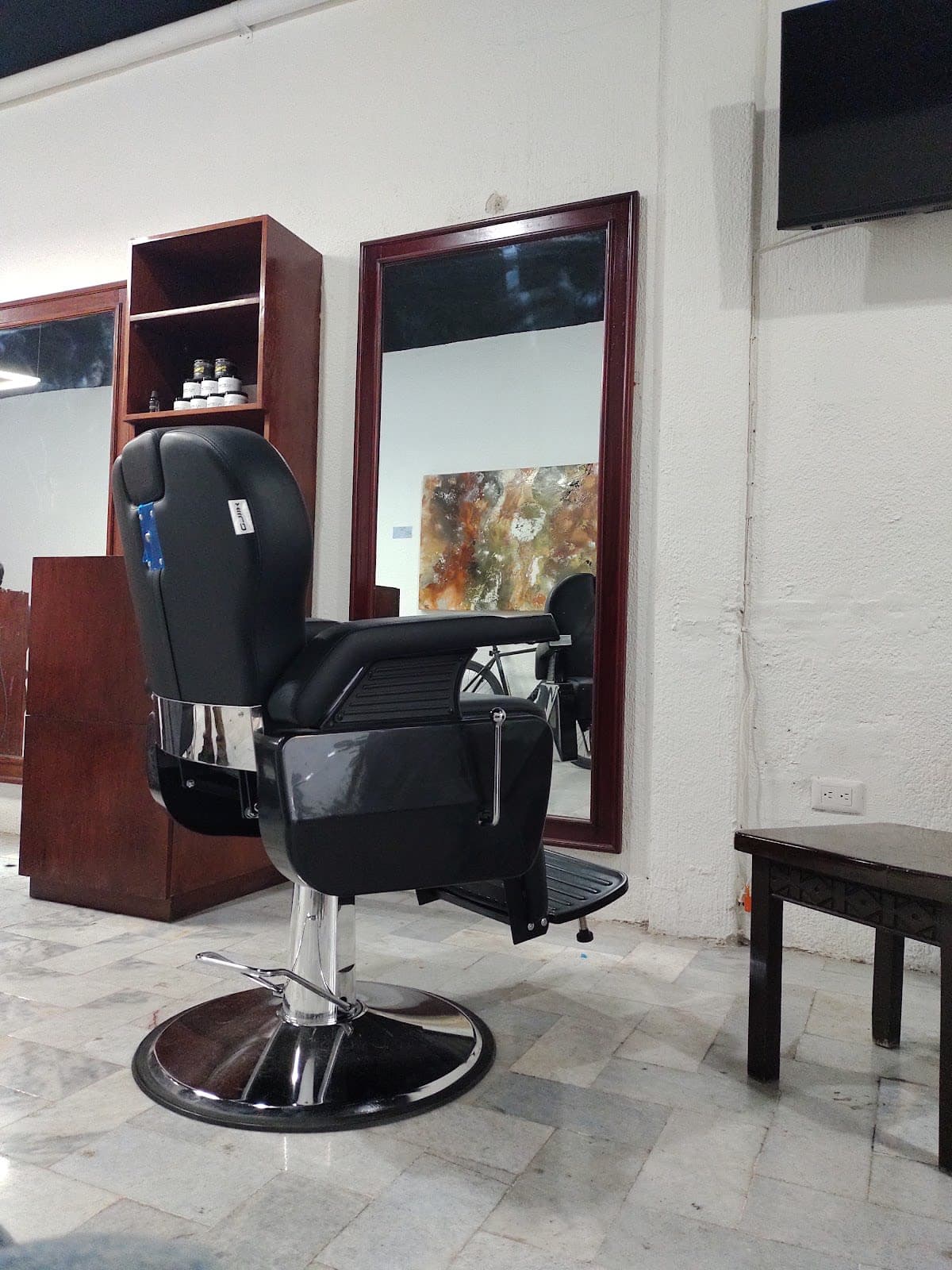 J&J Barbershop