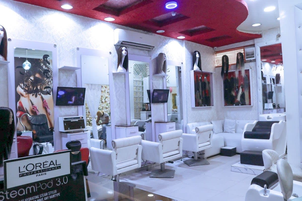 Johnnys Salon & Spa
