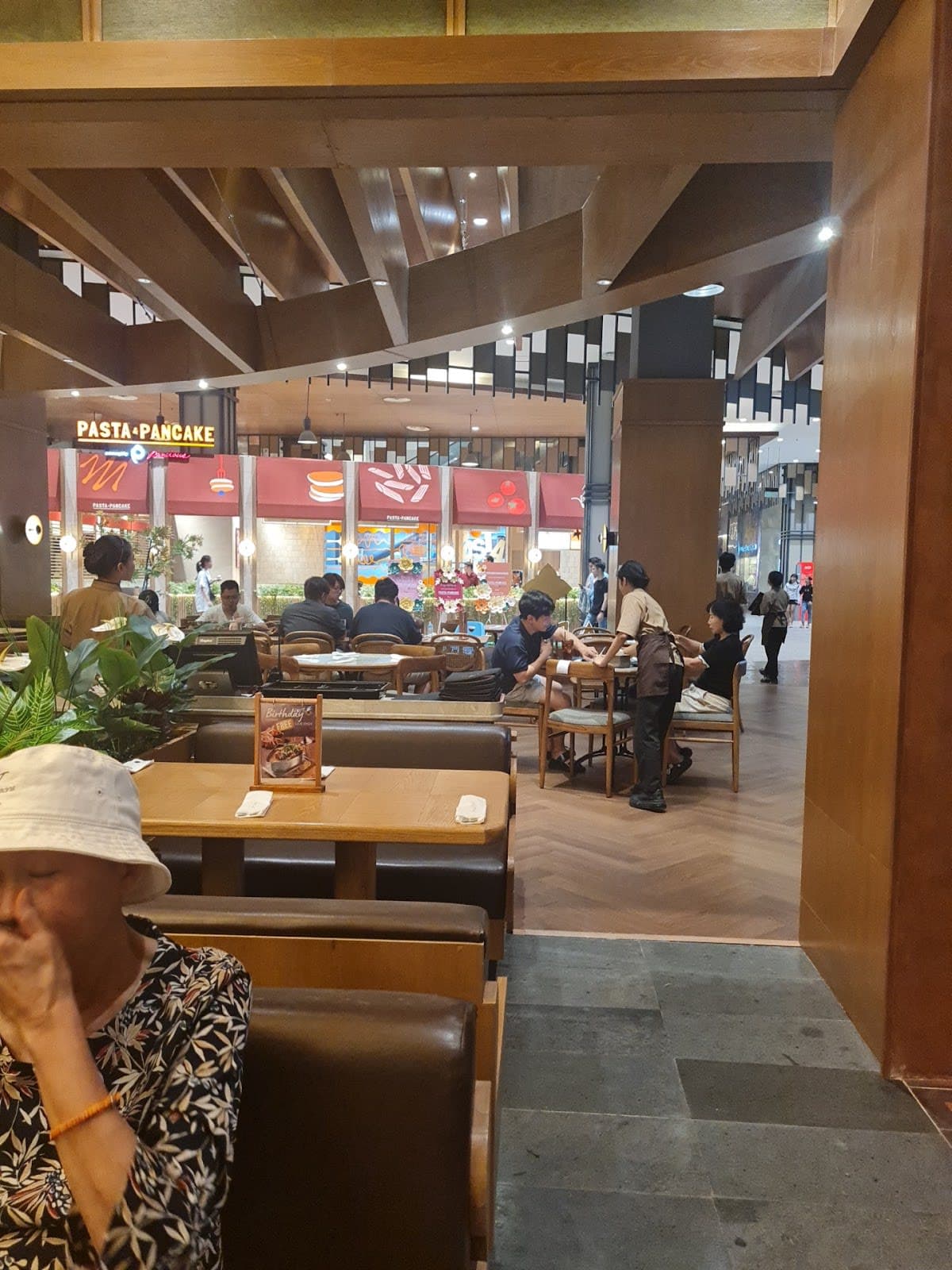 KAMLAI - Mall Of Indonesia