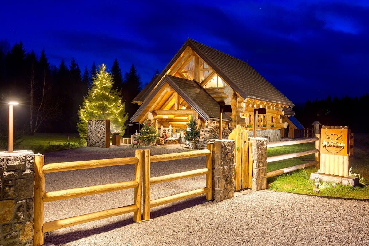 Kraljica šume - Divjake Log Home