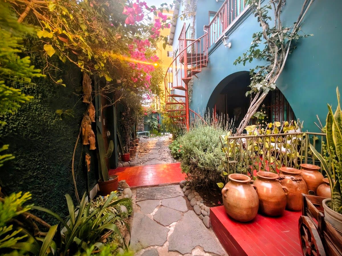 La Casona Azul Guesthouse