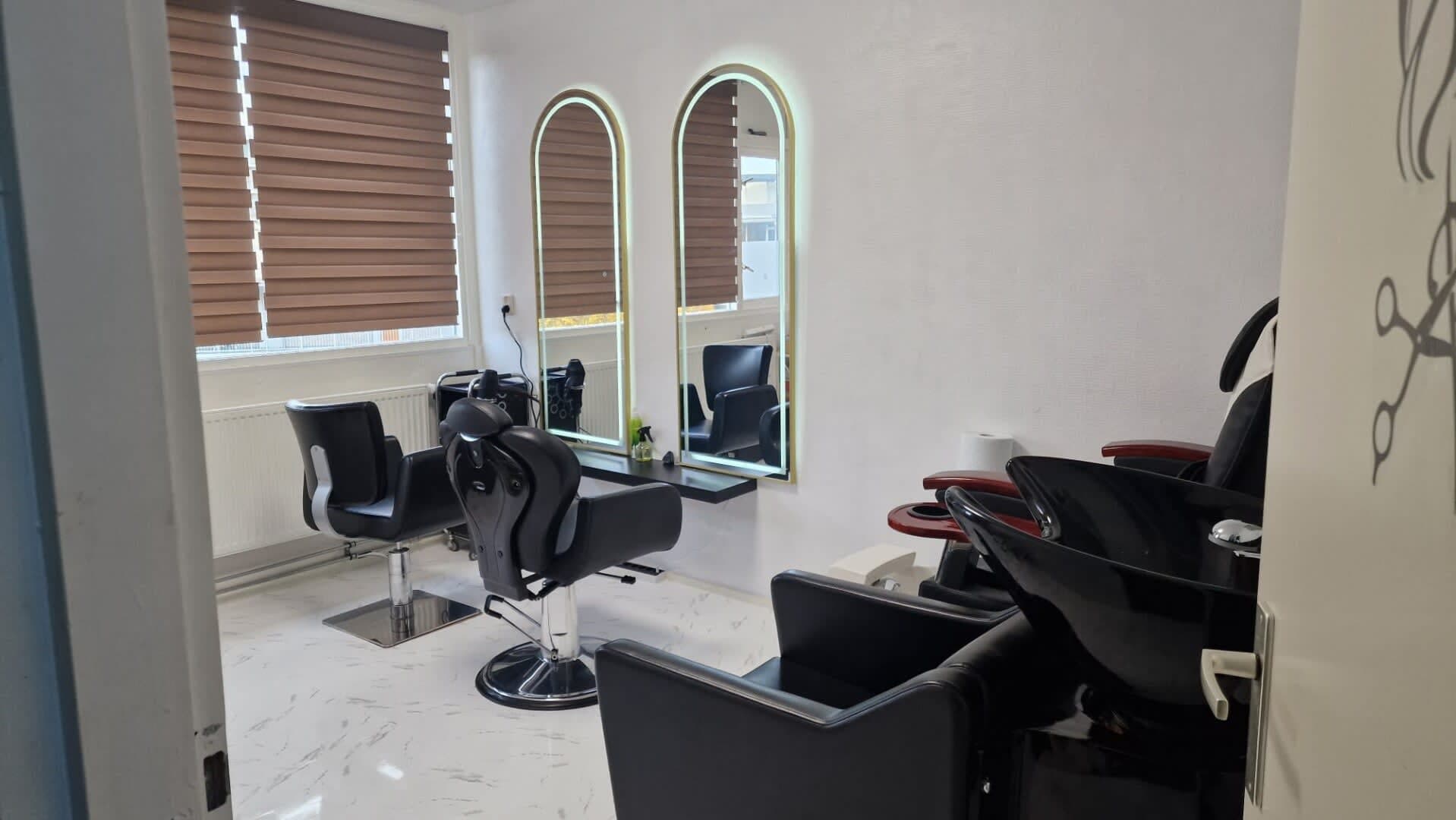 Leila beauty salon
