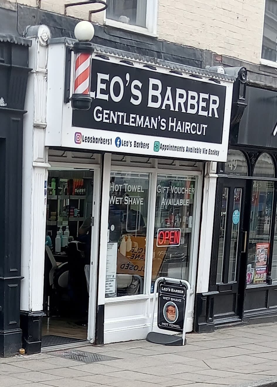LEO'S BARBER