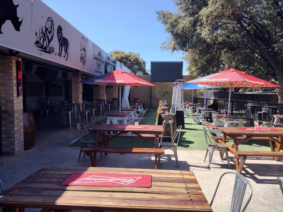 Limpo's PUB & Grill