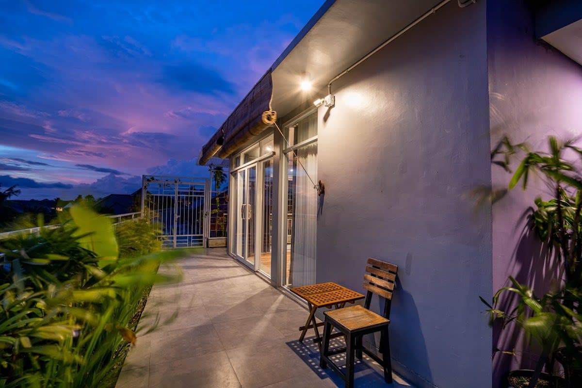 Lushy Hostels