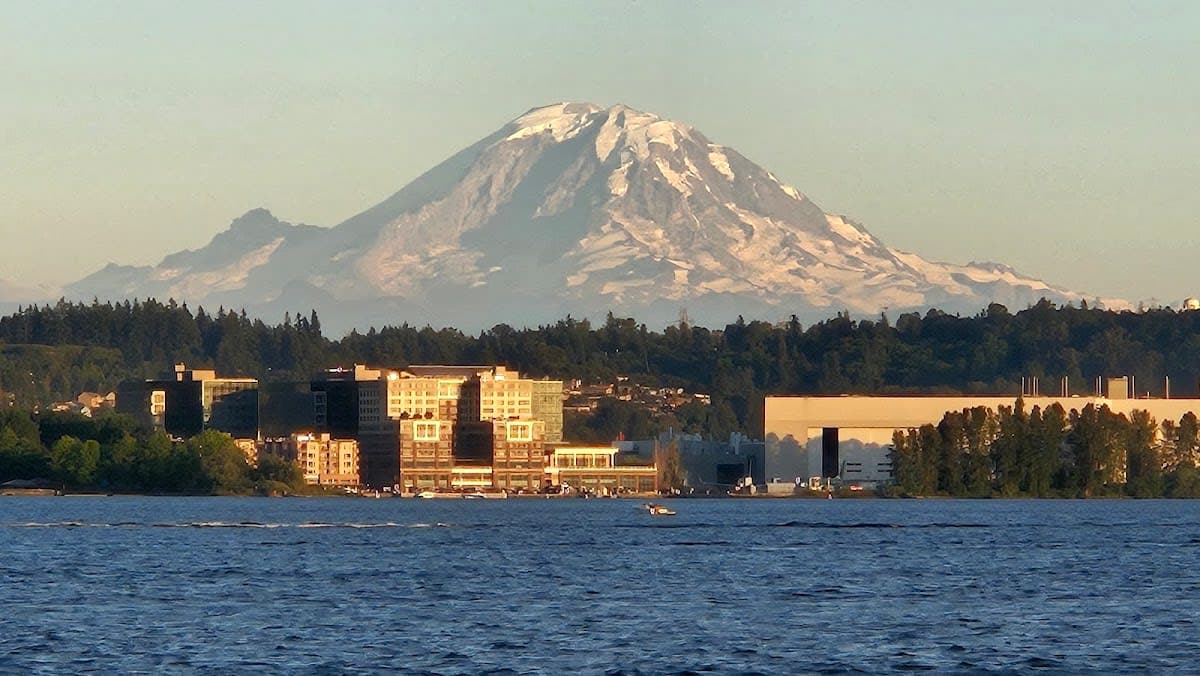 Mercer Island Beach Club