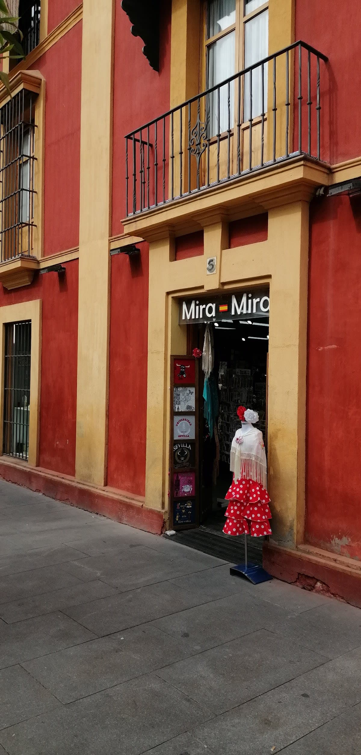Mira-Mira