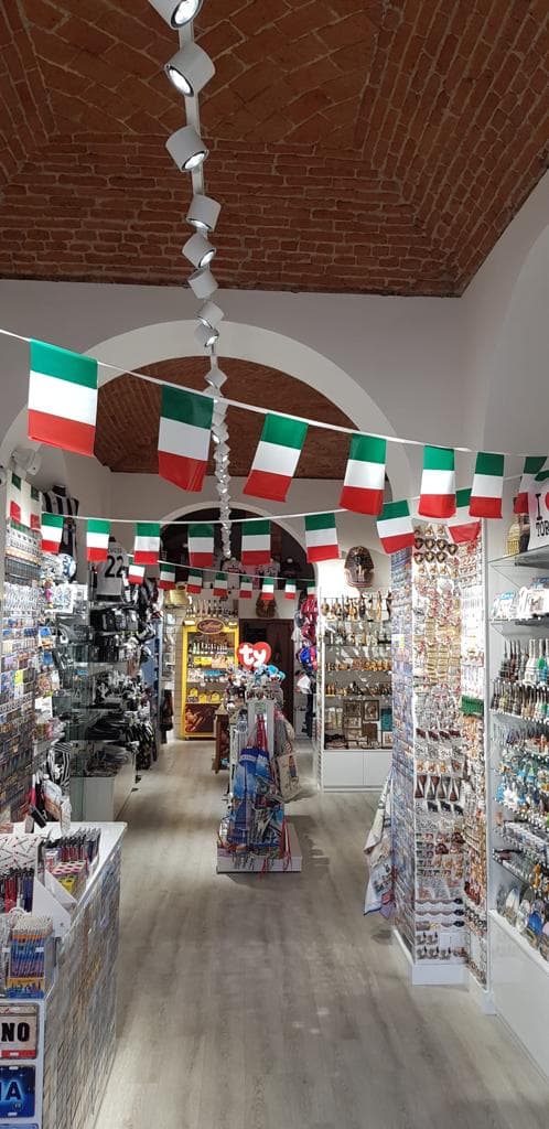 Mole store