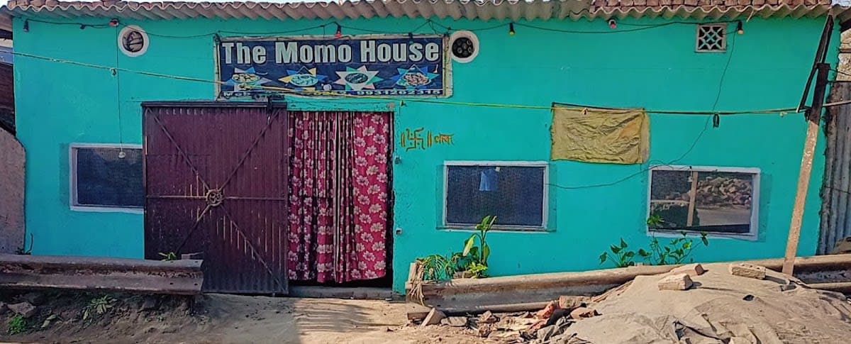 MOMOS HOUSE