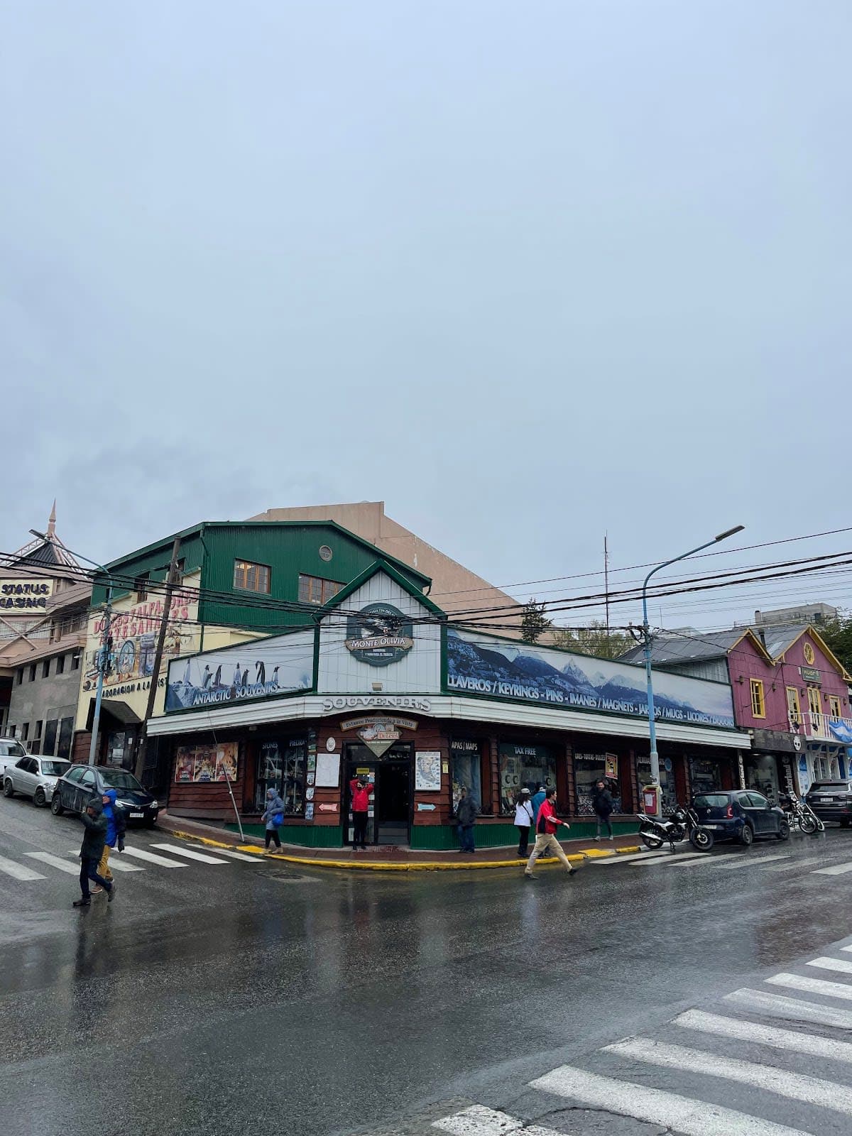 Monte Olivia Souvenir