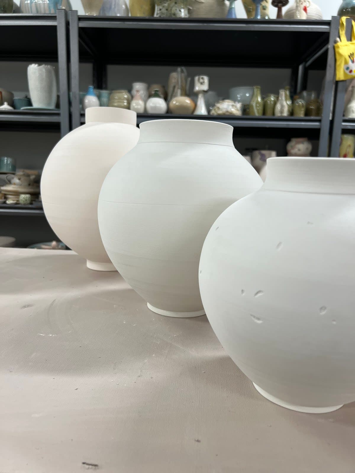 Moonhee Ceramics