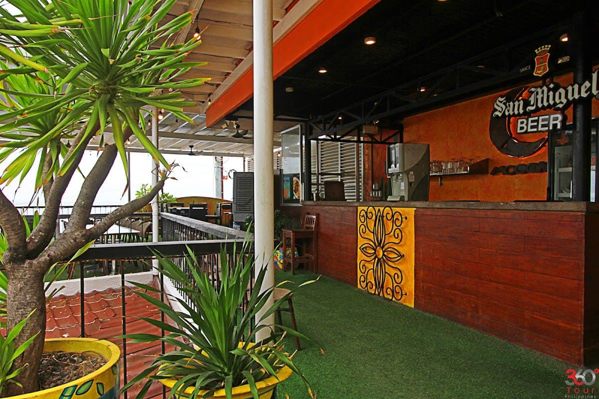 Mooon Cafe - Bantayan Branch