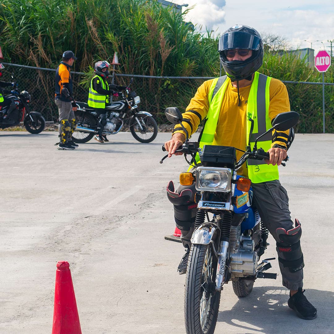 Moto Escuela CR