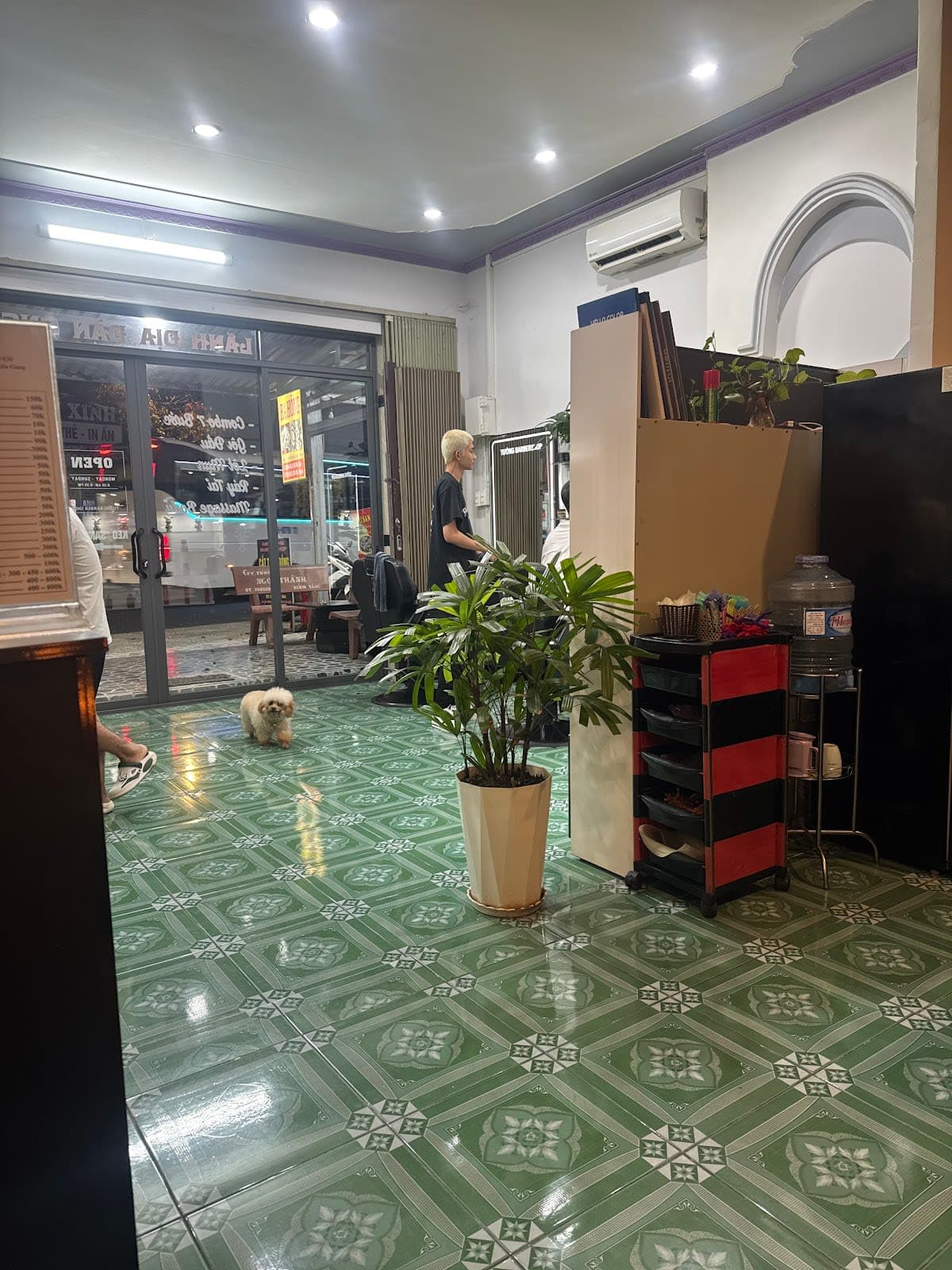 MR,Tường barber