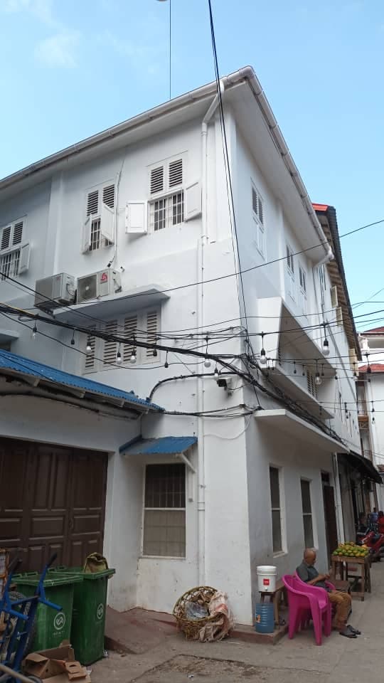NOMAD Hostel Stonetown
