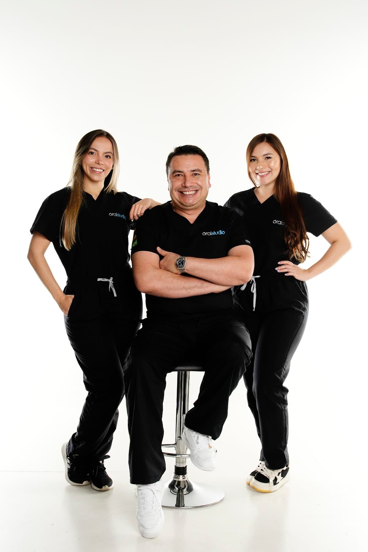 OralStudio- Smile Makeover Medellin