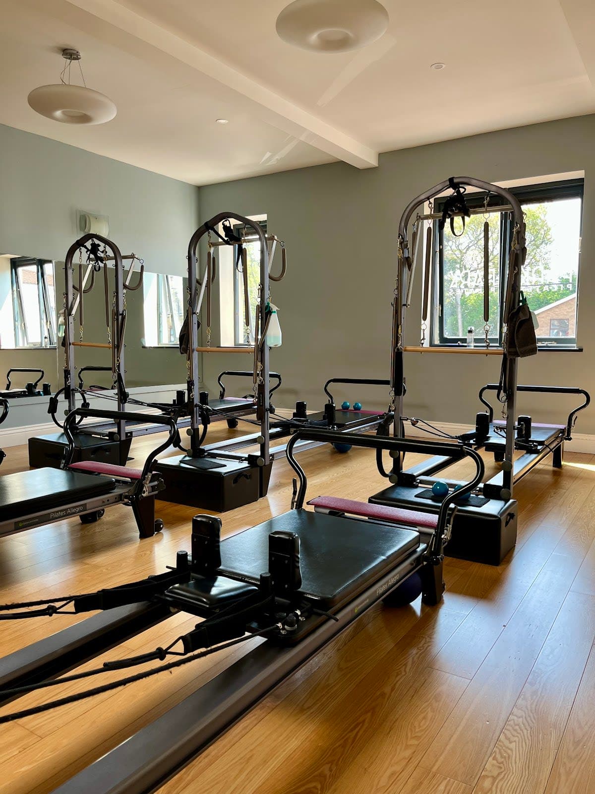 Single Reformer Pilates Class